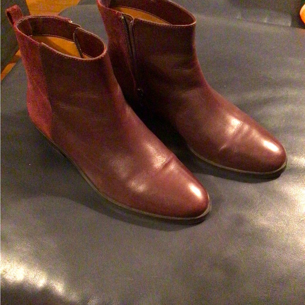 Coach, 8.5, maroon